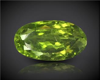 Natural Peridot Certified 4.76 CTS (9519)